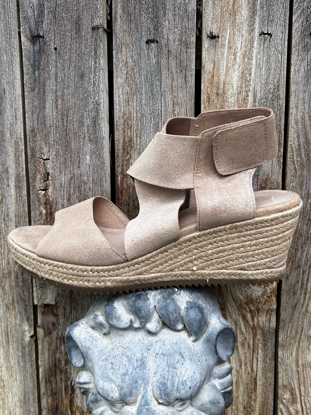 Eileen Fisher Willow Espadrille Sandal Light Gold Tan Beige Metallic Suede 10